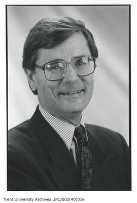Portrait photo of Leonard Conolly